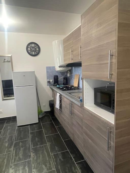 L8 - Villiers-Le-Bel Proche Roissy & Paris Apartment Ngoại thất bức ảnh